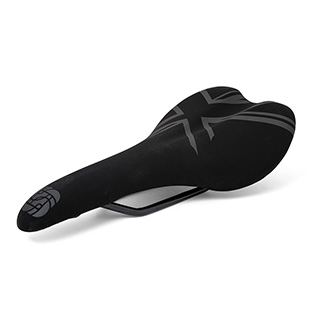 GUSSET R-SERIES SADDLE BLACK JACK